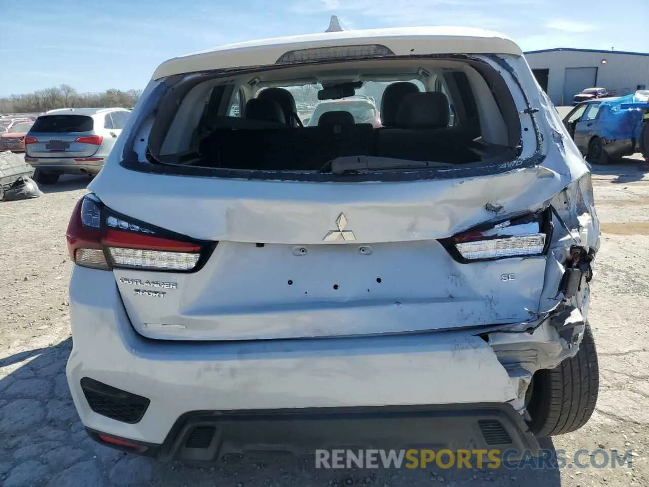 6 Photograph of a damaged car JA4ARUAU5PU011687 MITSUBISHI OUTLANDER 2023