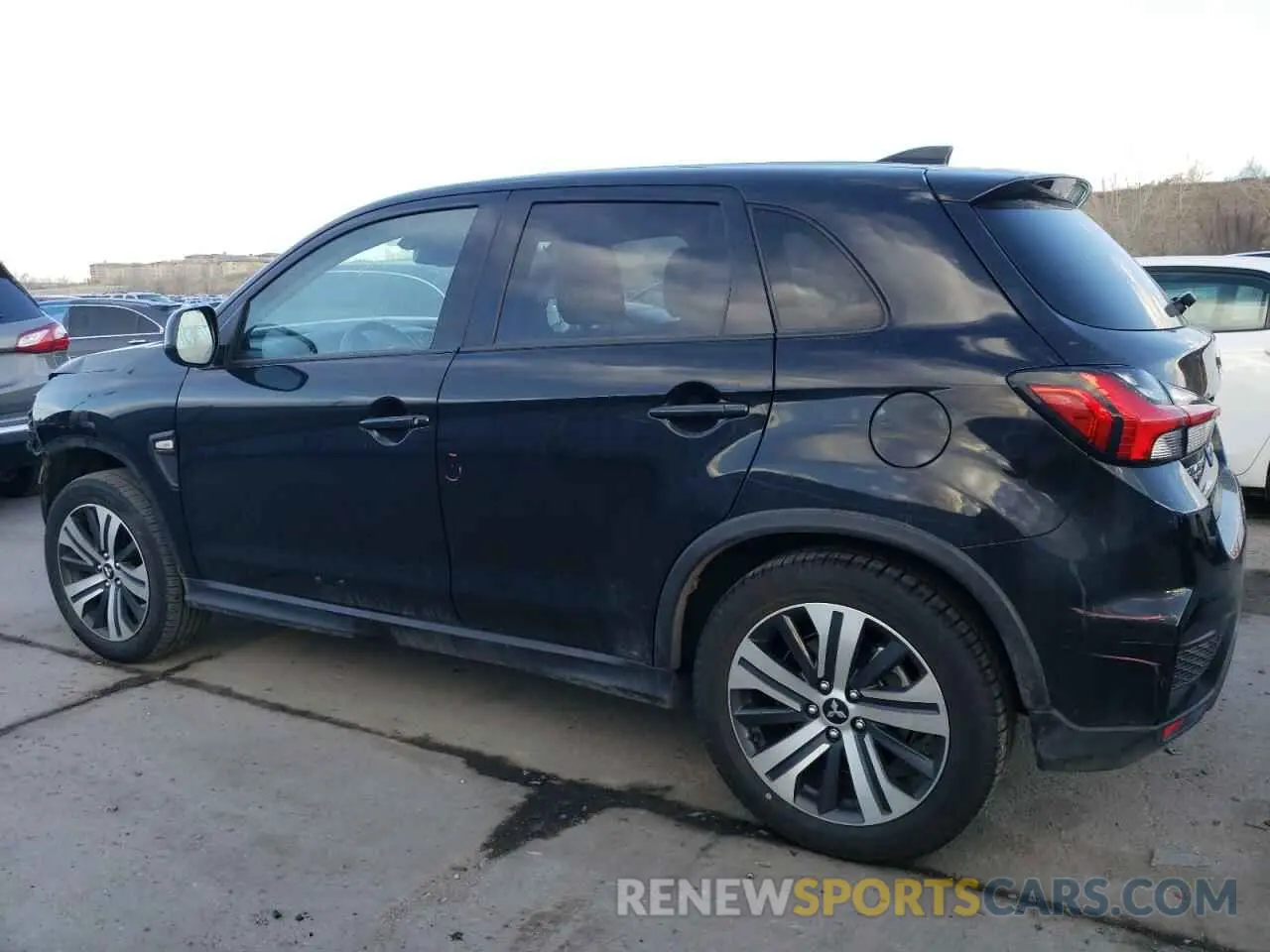 2 Photograph of a damaged car JA4ARUAU6PU006577 MITSUBISHI OUTLANDER 2023