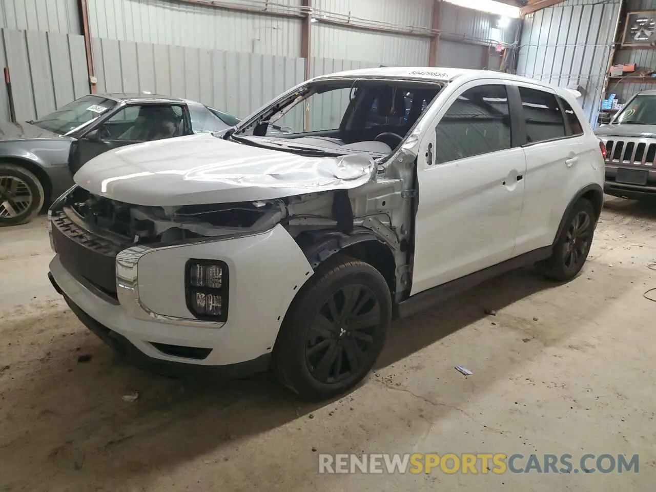 1 Photograph of a damaged car JA4ARUAU9PU013555 MITSUBISHI OUTLANDER 2023