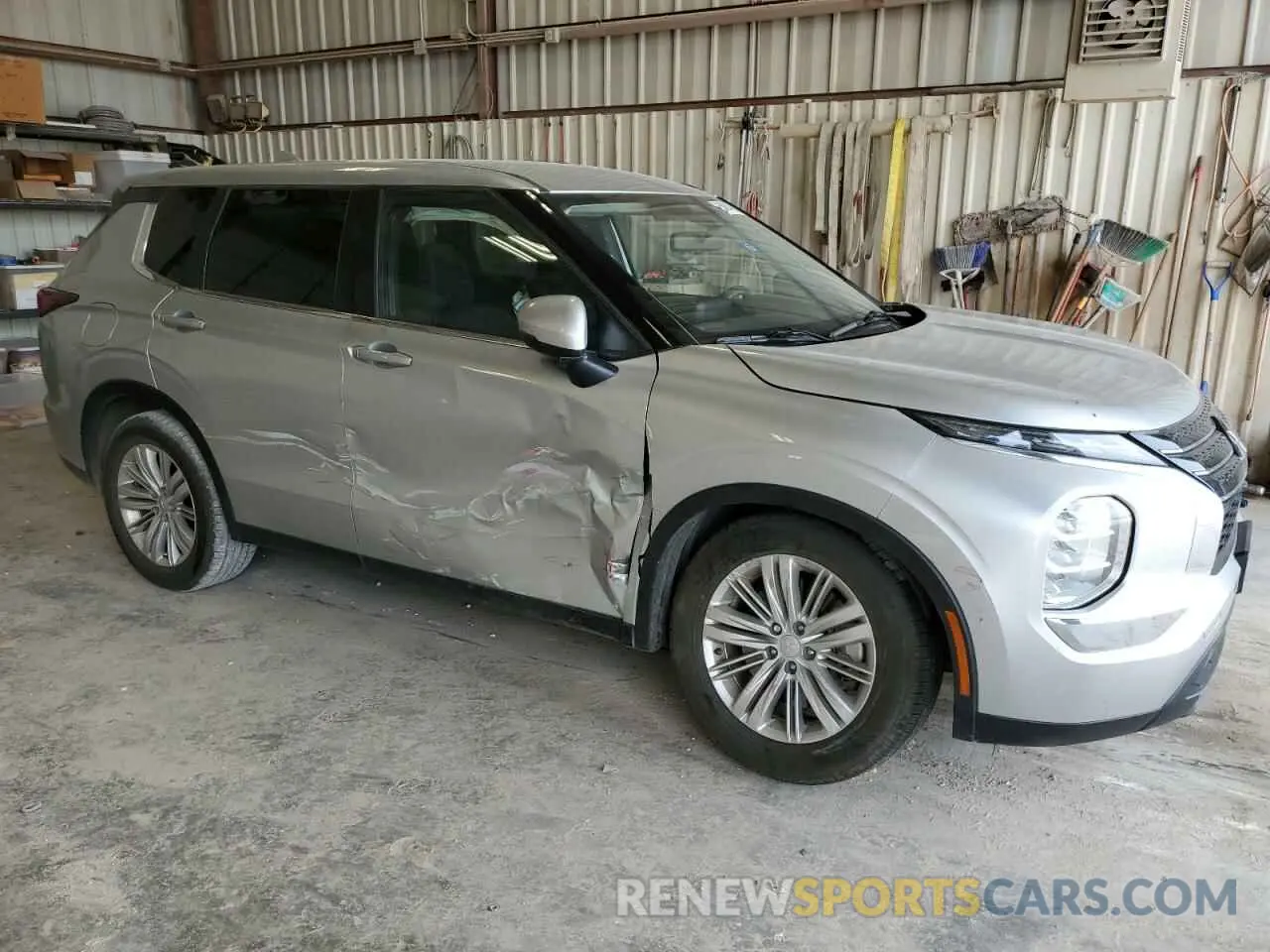 4 Photograph of a damaged car JA4J3TA84PZ010144 MITSUBISHI OUTLANDER 2023