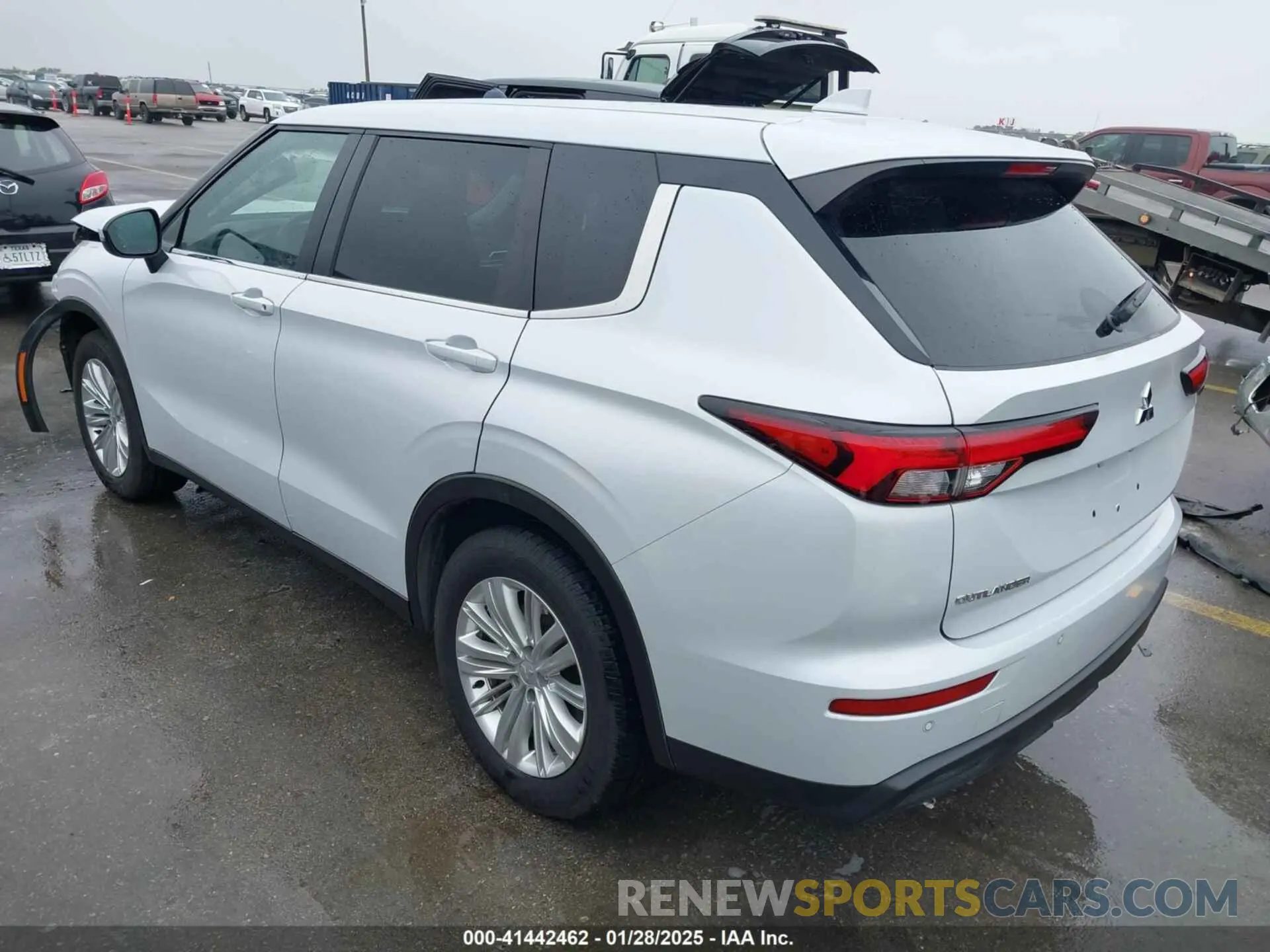 3 Photograph of a damaged car JA4J3TA86PZ027866 MITSUBISHI OUTLANDER 2023