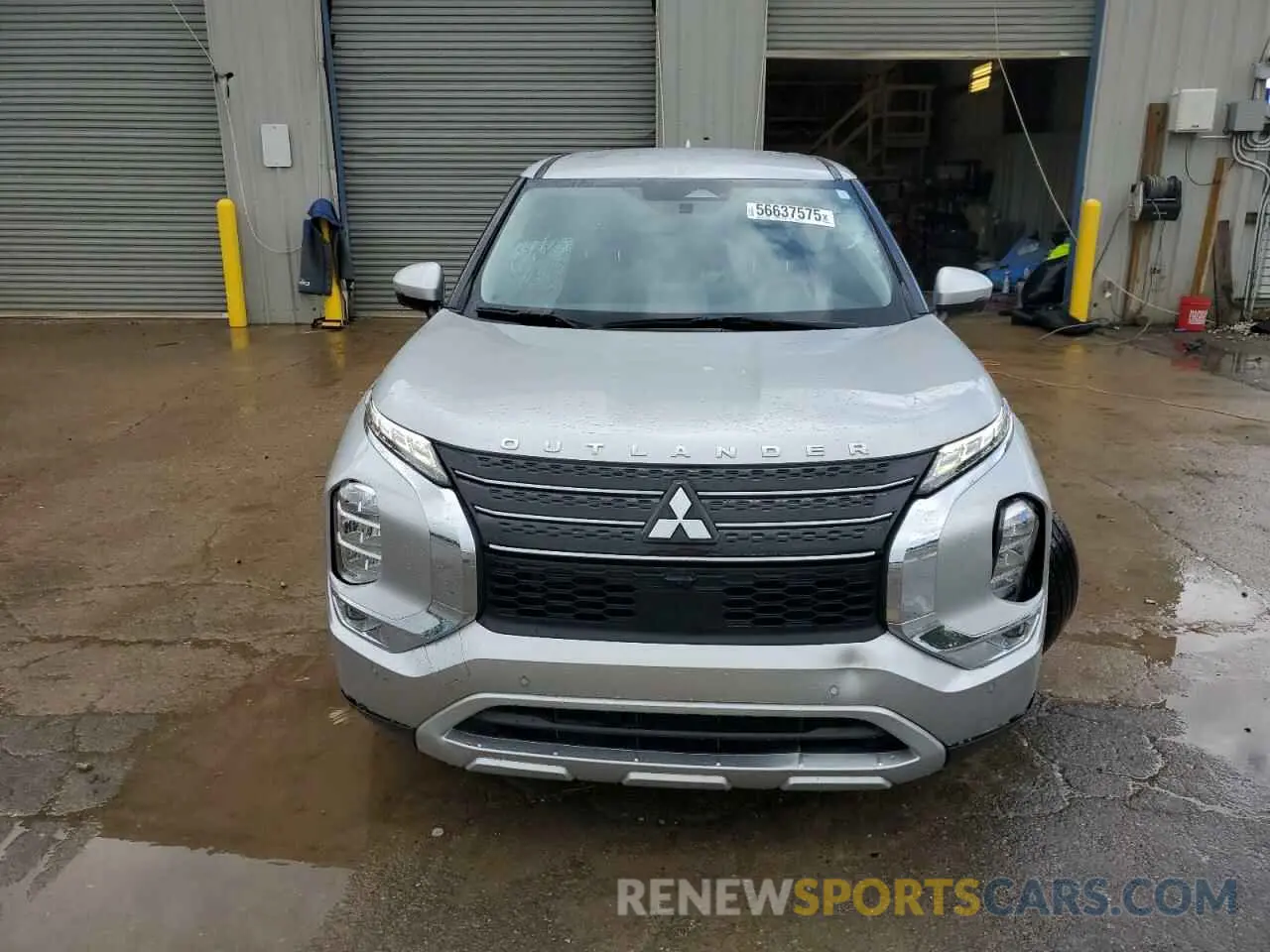 5 Photograph of a damaged car JA4J3UA81PZ011323 MITSUBISHI OUTLANDER 2023