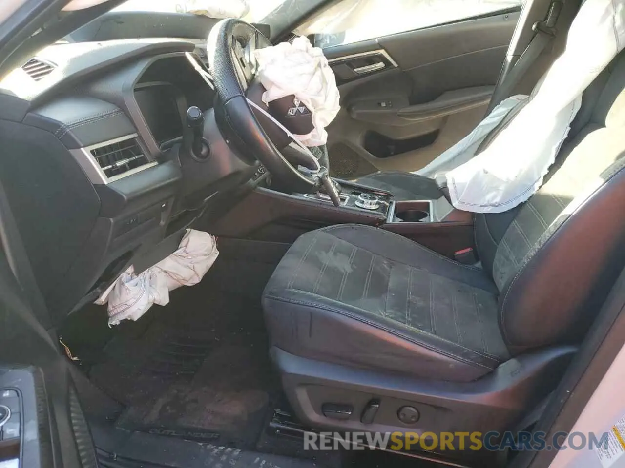 7 Photograph of a damaged car JA4J3UA81PZ031071 MITSUBISHI OUTLANDER 2023