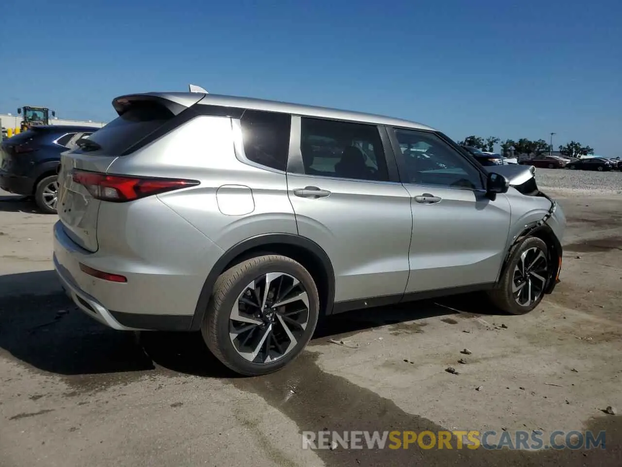 3 Photograph of a damaged car JA4J3UA81PZ051725 MITSUBISHI OUTLANDER 2023