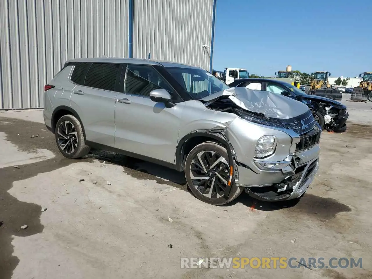 4 Photograph of a damaged car JA4J3UA81PZ051725 MITSUBISHI OUTLANDER 2023