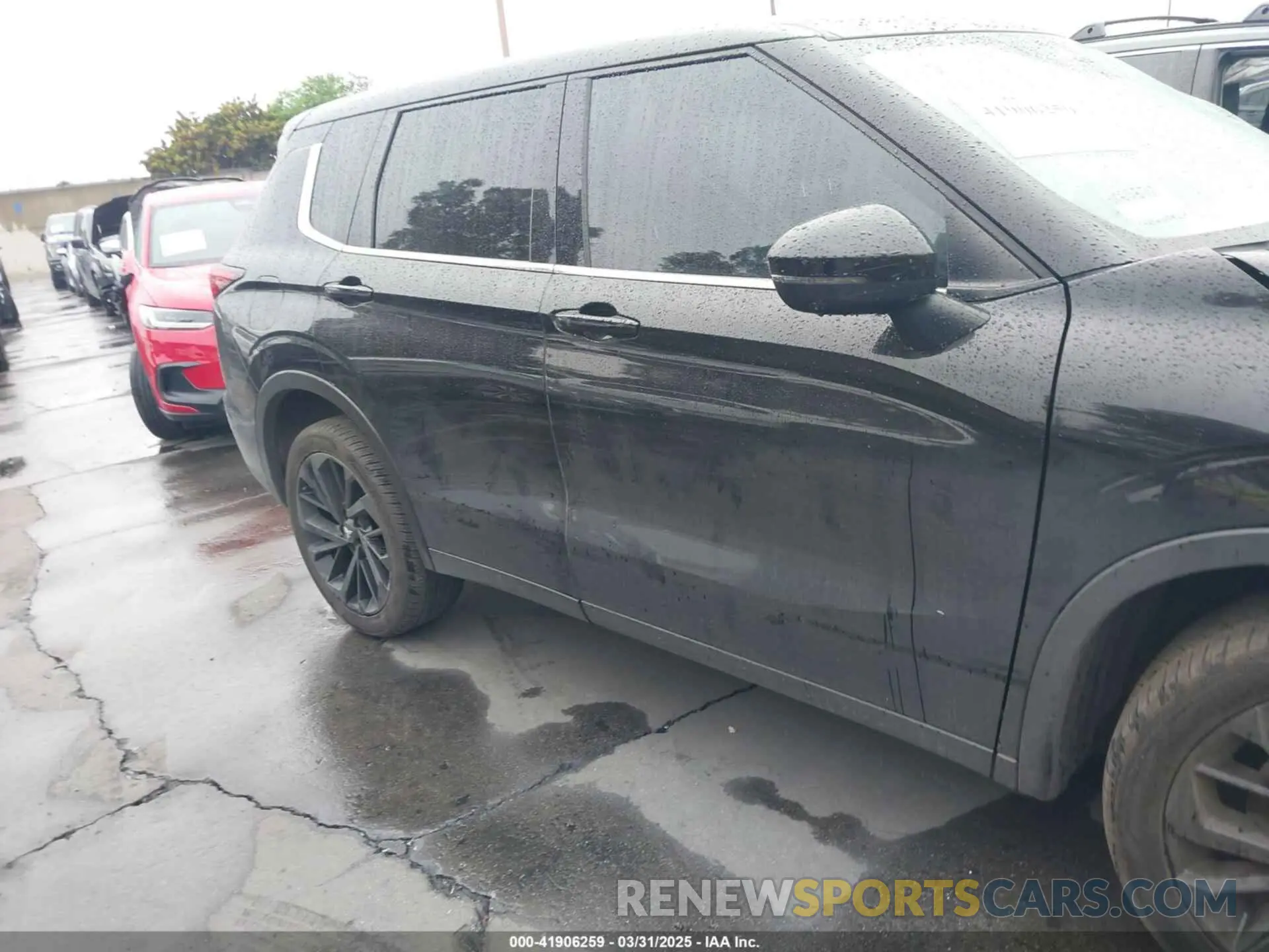 14 Photograph of a damaged car JA4J3UA82PZ023495 MITSUBISHI OUTLANDER 2023