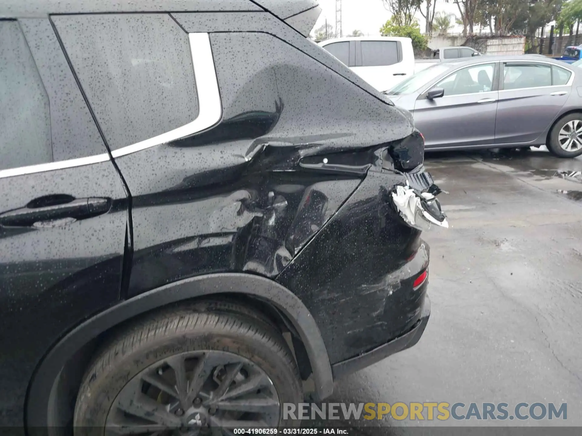 19 Photograph of a damaged car JA4J3UA82PZ023495 MITSUBISHI OUTLANDER 2023