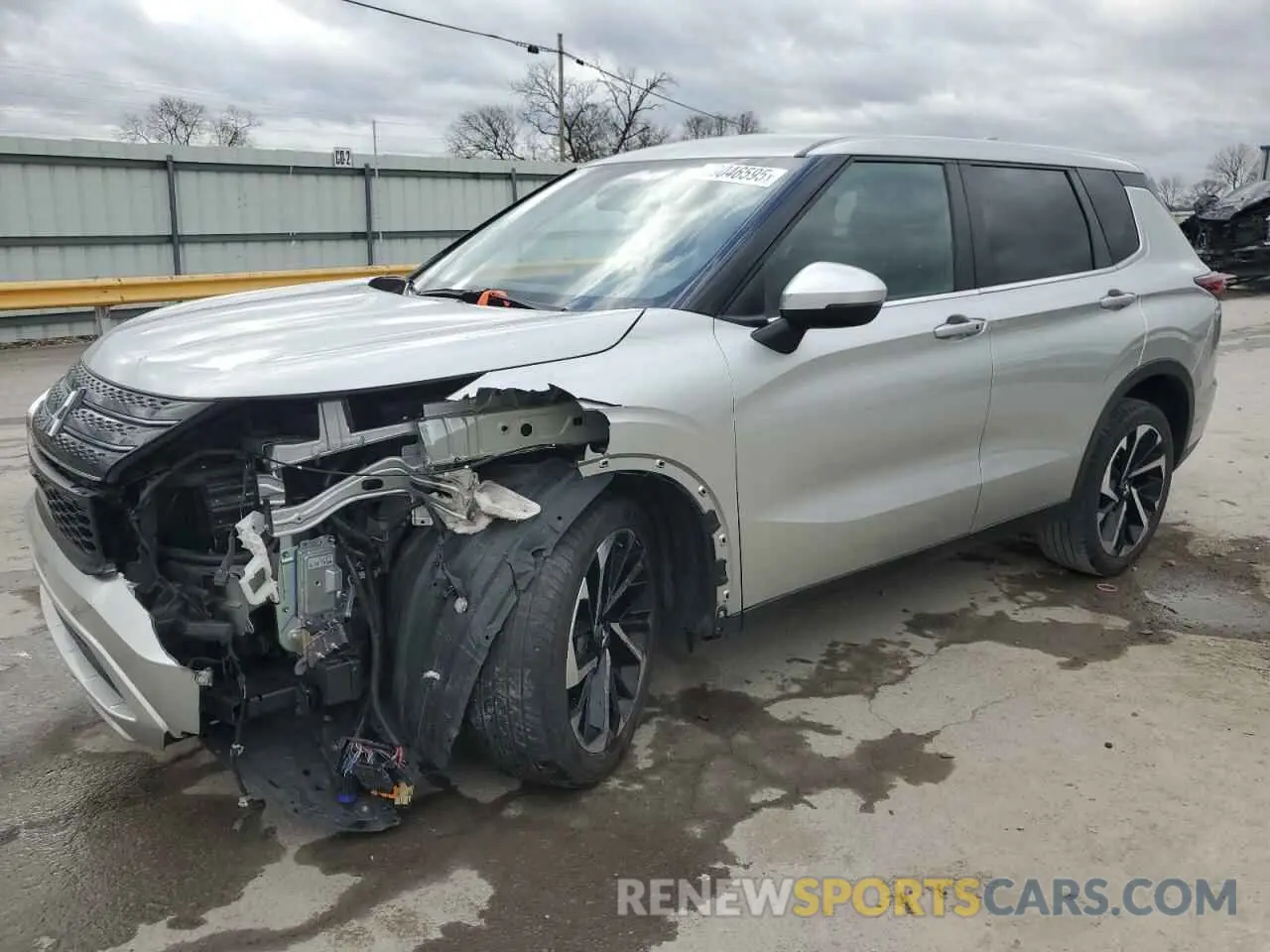 1 Photograph of a damaged car JA4J3UA83PZ017754 MITSUBISHI OUTLANDER 2023