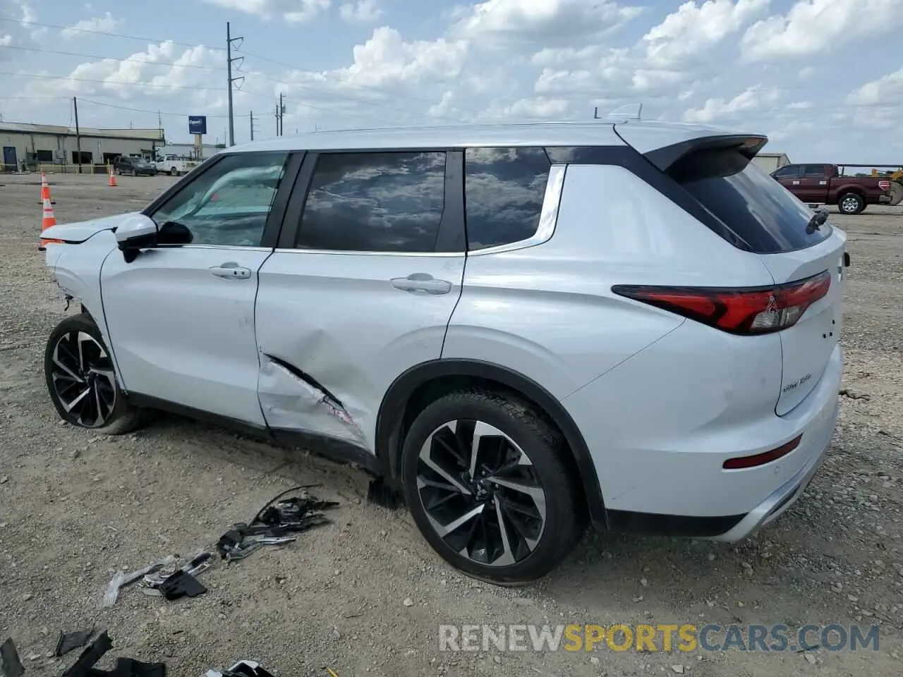 2 Photograph of a damaged car JA4J3UA83PZ061933 MITSUBISHI OUTLANDER 2023