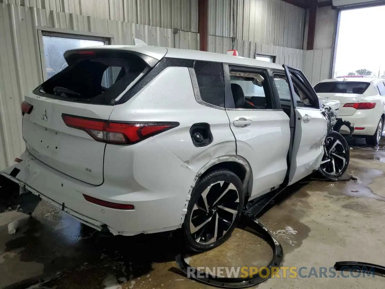3 Photograph of a damaged car JA4J3UA85PZ024107 MITSUBISHI OUTLANDER 2023