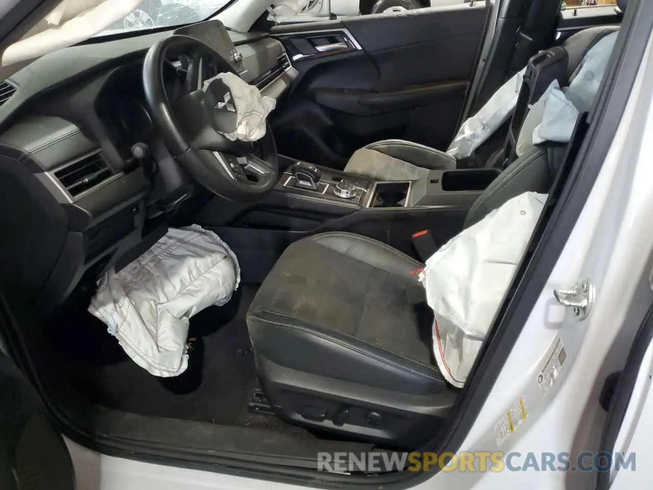 7 Photograph of a damaged car JA4J3UA85PZ024107 MITSUBISHI OUTLANDER 2023