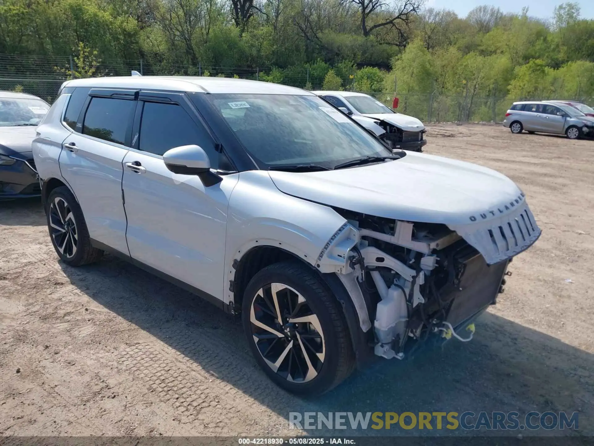 1 Photograph of a damaged car JA4J3UA87PZ013335 MITSUBISHI OUTLANDER 2023