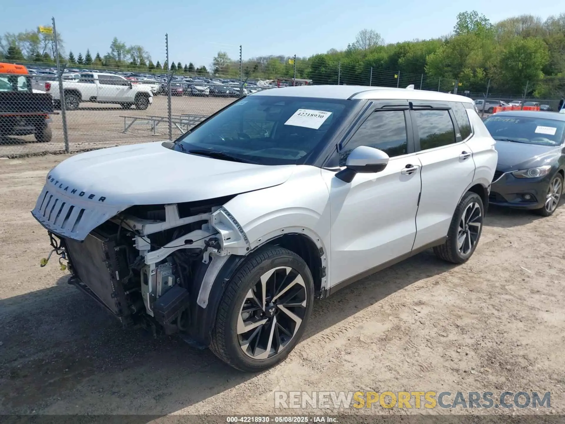 2 Photograph of a damaged car JA4J3UA87PZ013335 MITSUBISHI OUTLANDER 2023