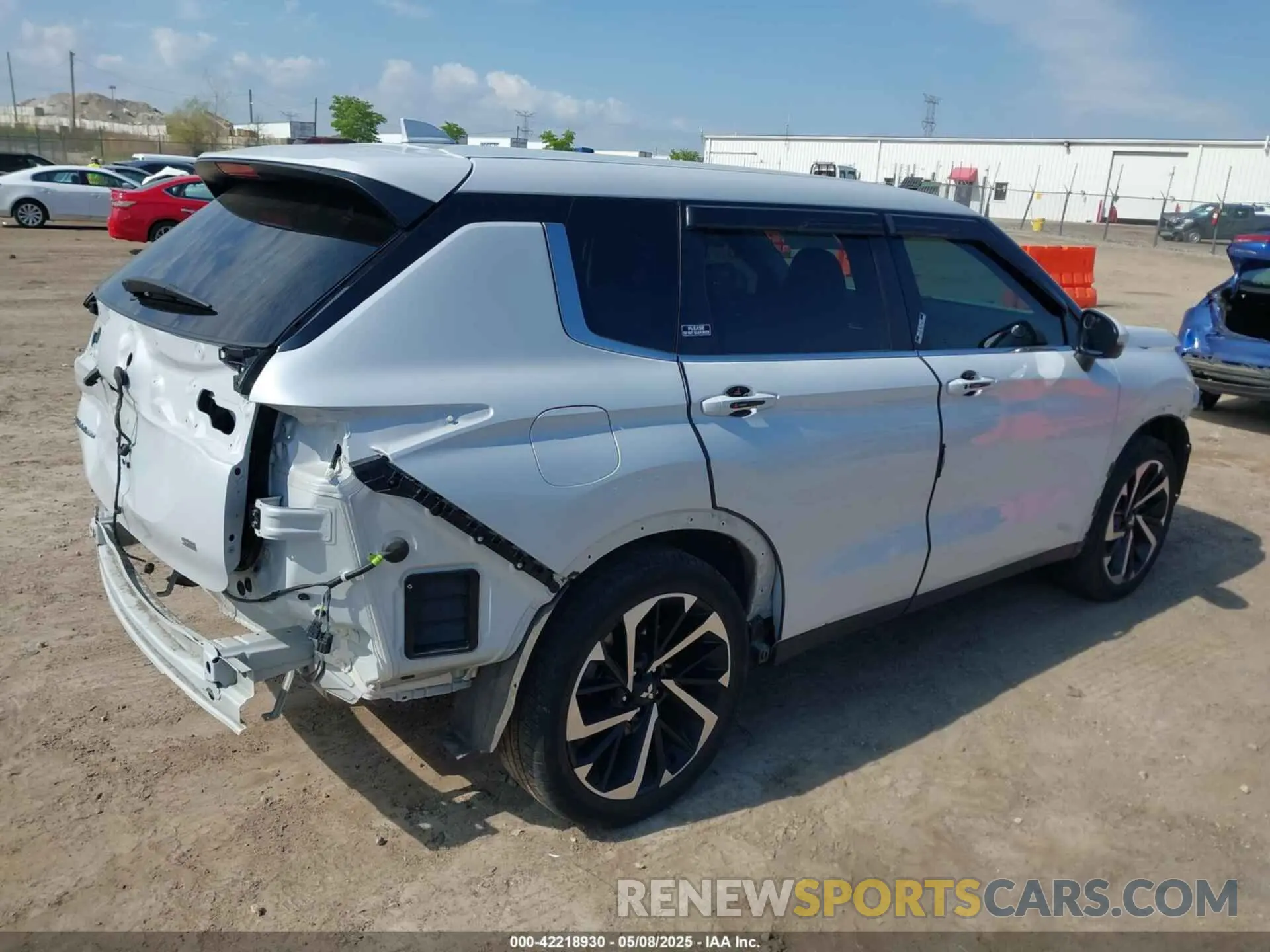4 Photograph of a damaged car JA4J3UA87PZ013335 MITSUBISHI OUTLANDER 2023