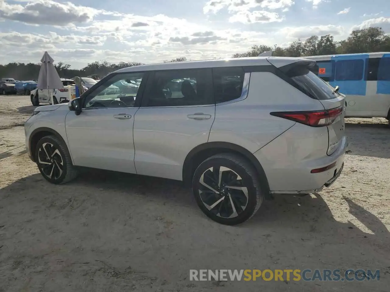 2 Photograph of a damaged car JA4J3UA87PZ032788 MITSUBISHI OUTLANDER 2023
