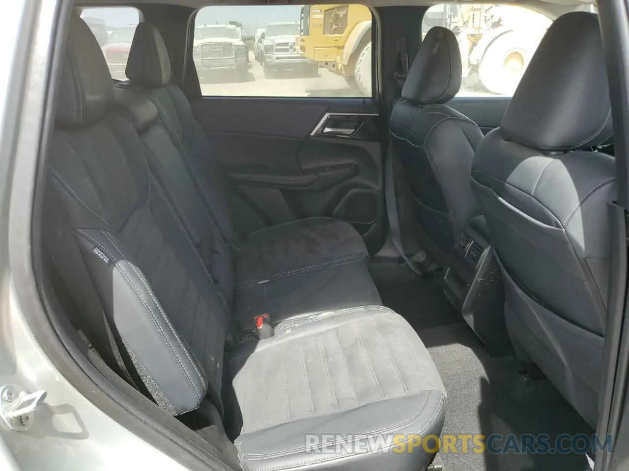 11 Photograph of a damaged car JA4J3UA87PZ057867 MITSUBISHI OUTLANDER 2023