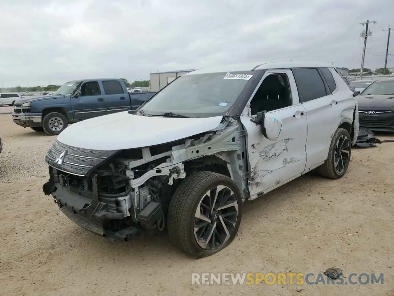 1 Photograph of a damaged car JA4J3UA89PZ024126 MITSUBISHI OUTLANDER 2023