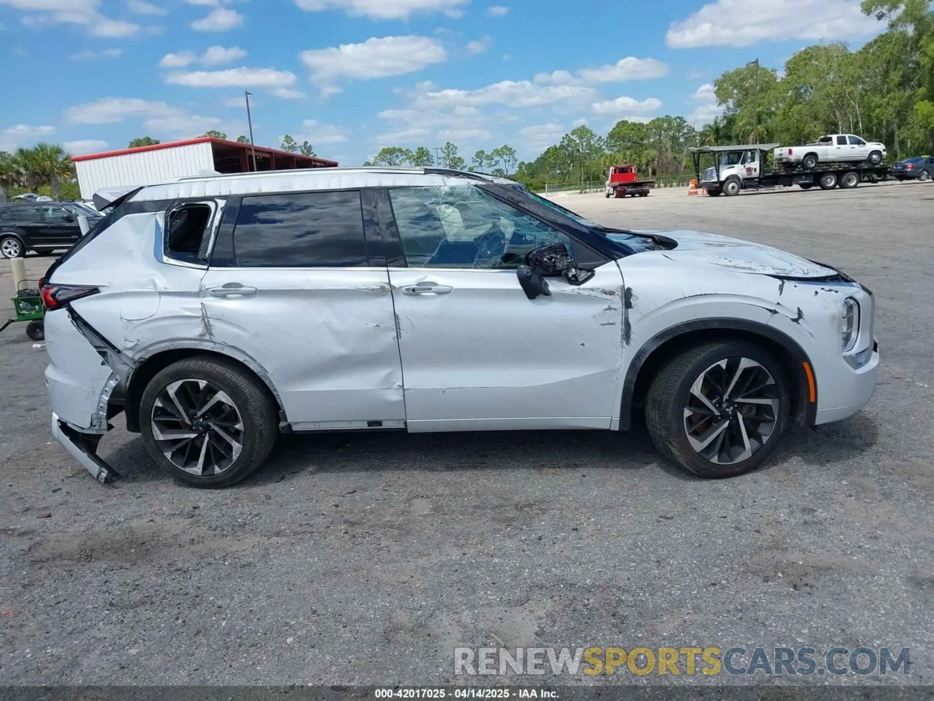 13 Photograph of a damaged car JA4J3VA89PZ009096 MITSUBISHI OUTLANDER 2023