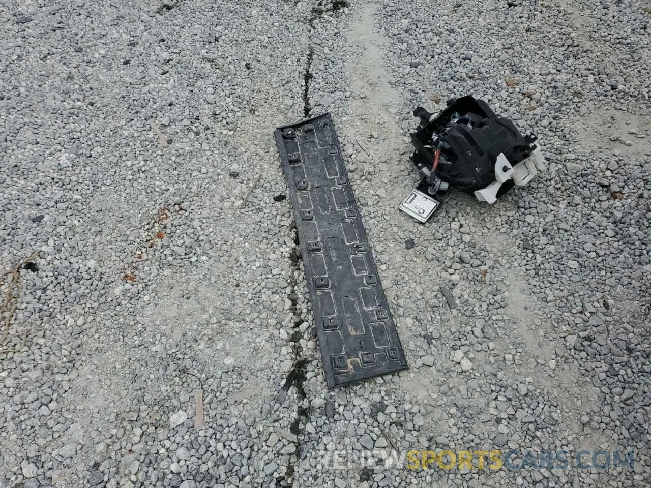 15 Photograph of a damaged car JA4J3VA8XPZ050529 MITSUBISHI OUTLANDER 2023