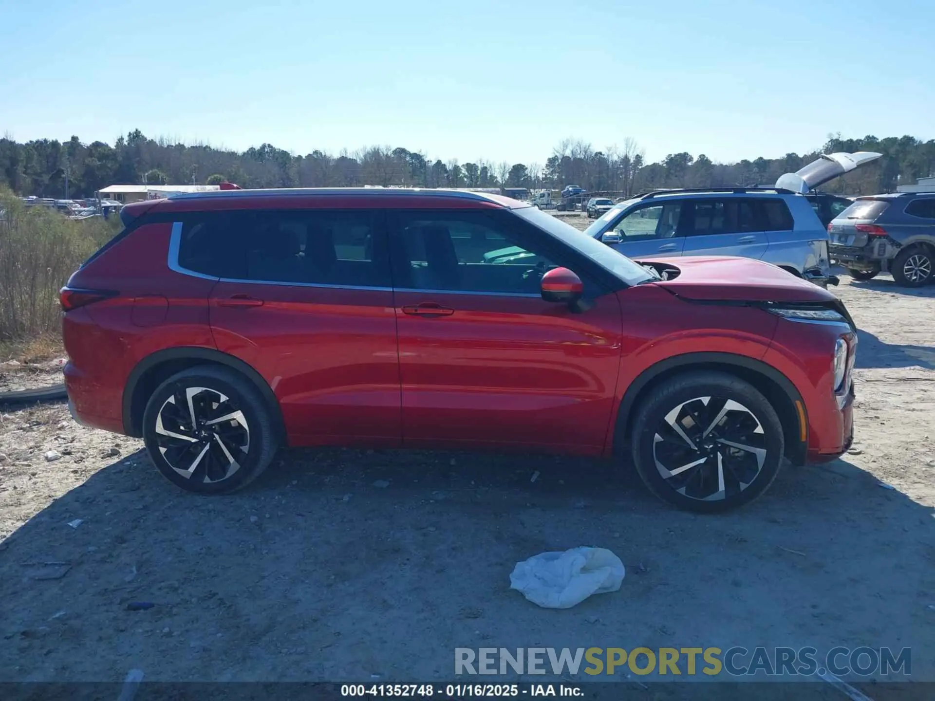 13 Photograph of a damaged car JA4J3VA8XPZ051759 MITSUBISHI OUTLANDER 2023