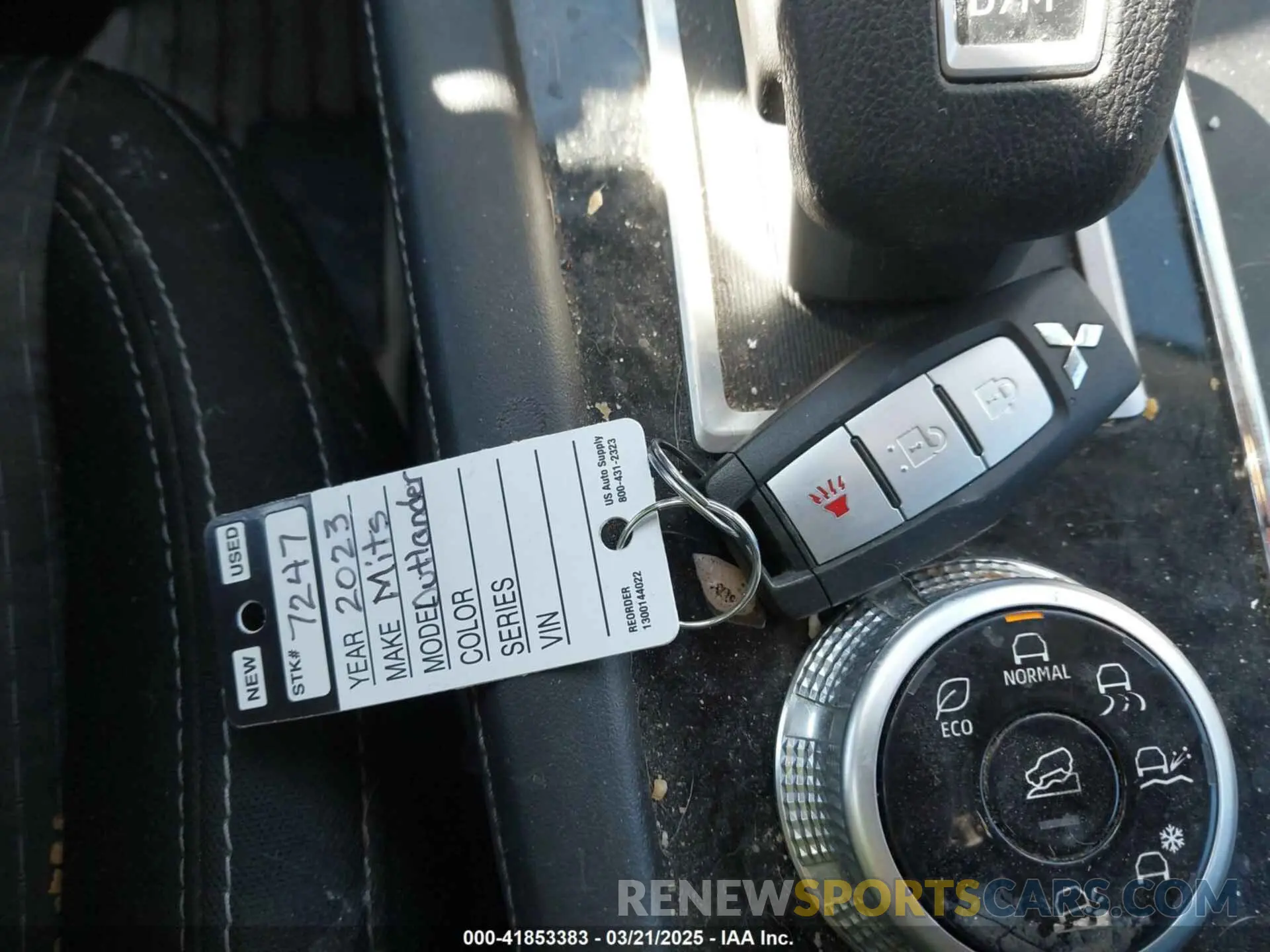 11 Photograph of a damaged car JA4J4TA83PZ009578 MITSUBISHI OUTLANDER 2023