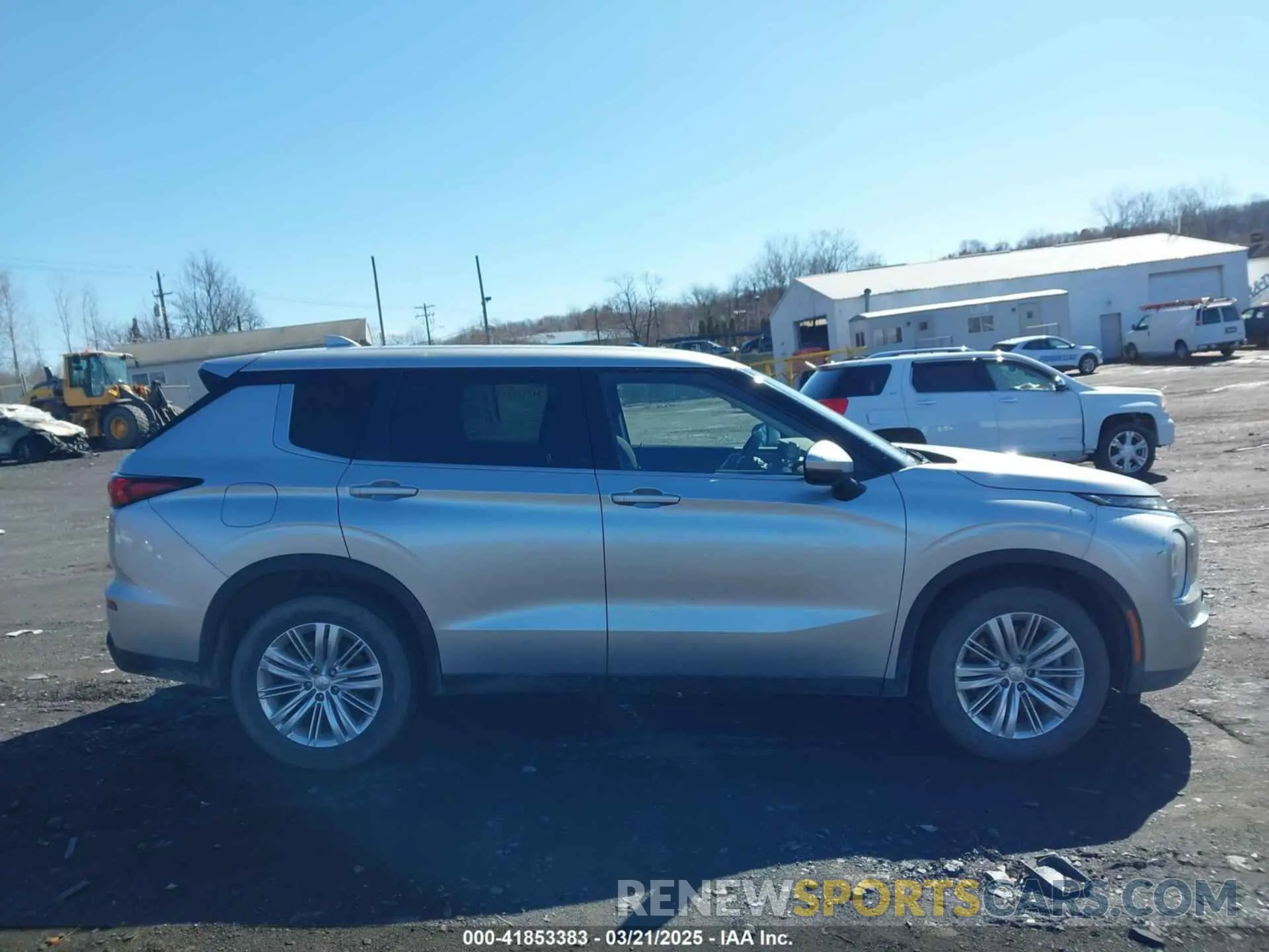 13 Photograph of a damaged car JA4J4TA83PZ009578 MITSUBISHI OUTLANDER 2023