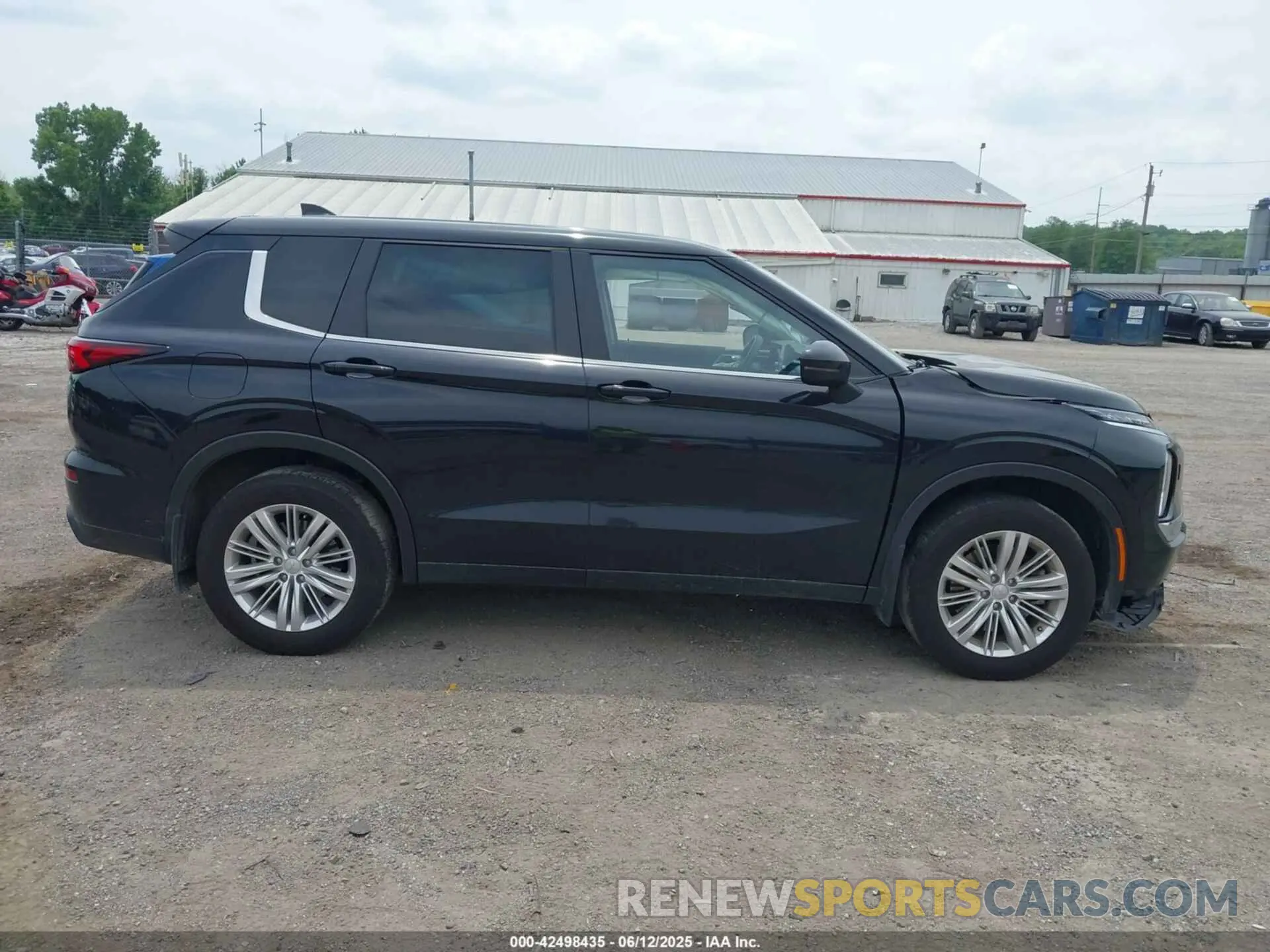 14 Photograph of a damaged car JA4J4TA85PZ009095 MITSUBISHI OUTLANDER 2023