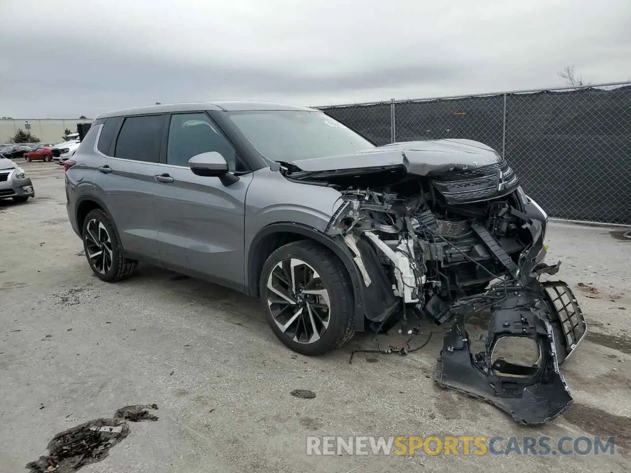 4 Photograph of a damaged car JA4J4UA81PZ019550 MITSUBISHI OUTLANDER 2023