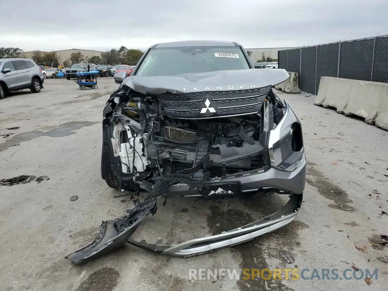5 Photograph of a damaged car JA4J4UA81PZ019550 MITSUBISHI OUTLANDER 2023