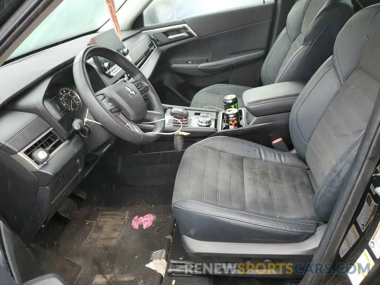 7 Photograph of a damaged car JA4J4UA82PZ051018 MITSUBISHI OUTLANDER 2023