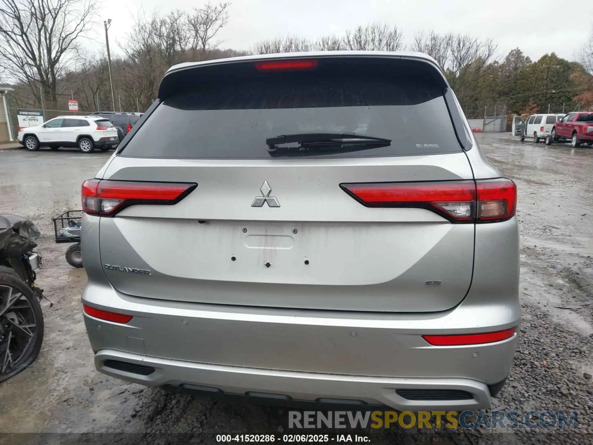 16 Photograph of a damaged car JA4J4UA84PZ018165 MITSUBISHI OUTLANDER 2023