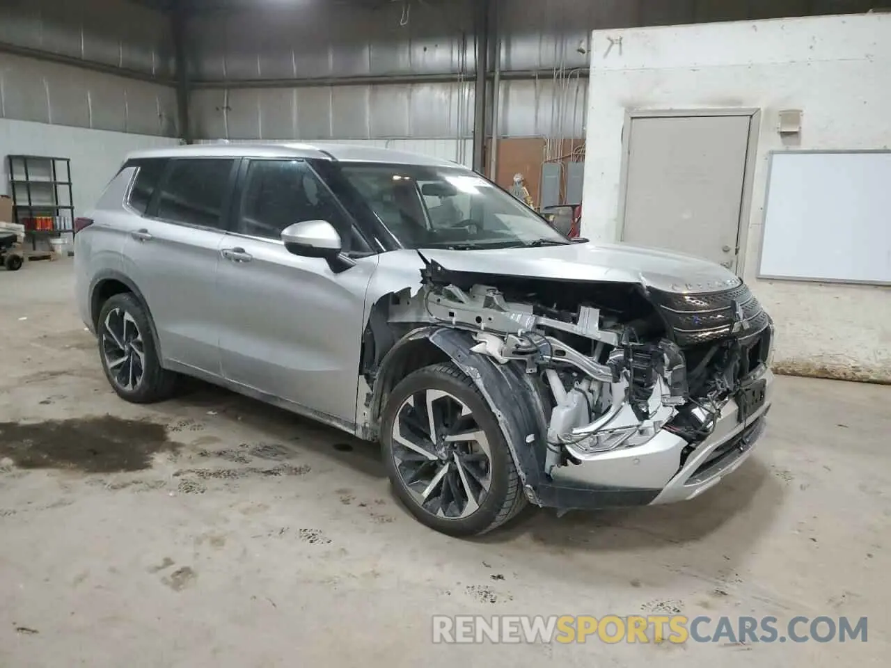 4 Photograph of a damaged car JA4J4UA84PZ019249 MITSUBISHI OUTLANDER 2023