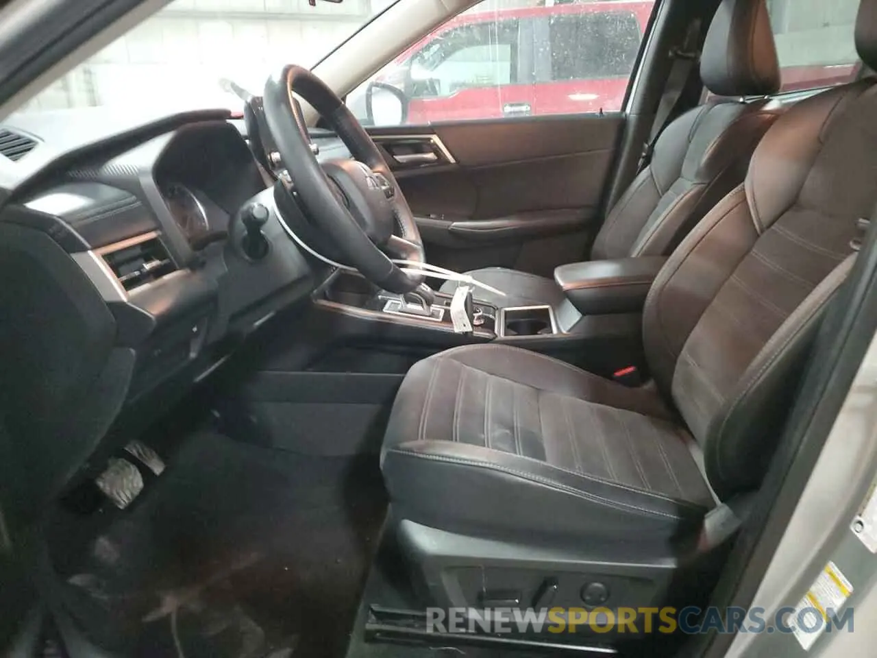 7 Photograph of a damaged car JA4J4UA84PZ019249 MITSUBISHI OUTLANDER 2023