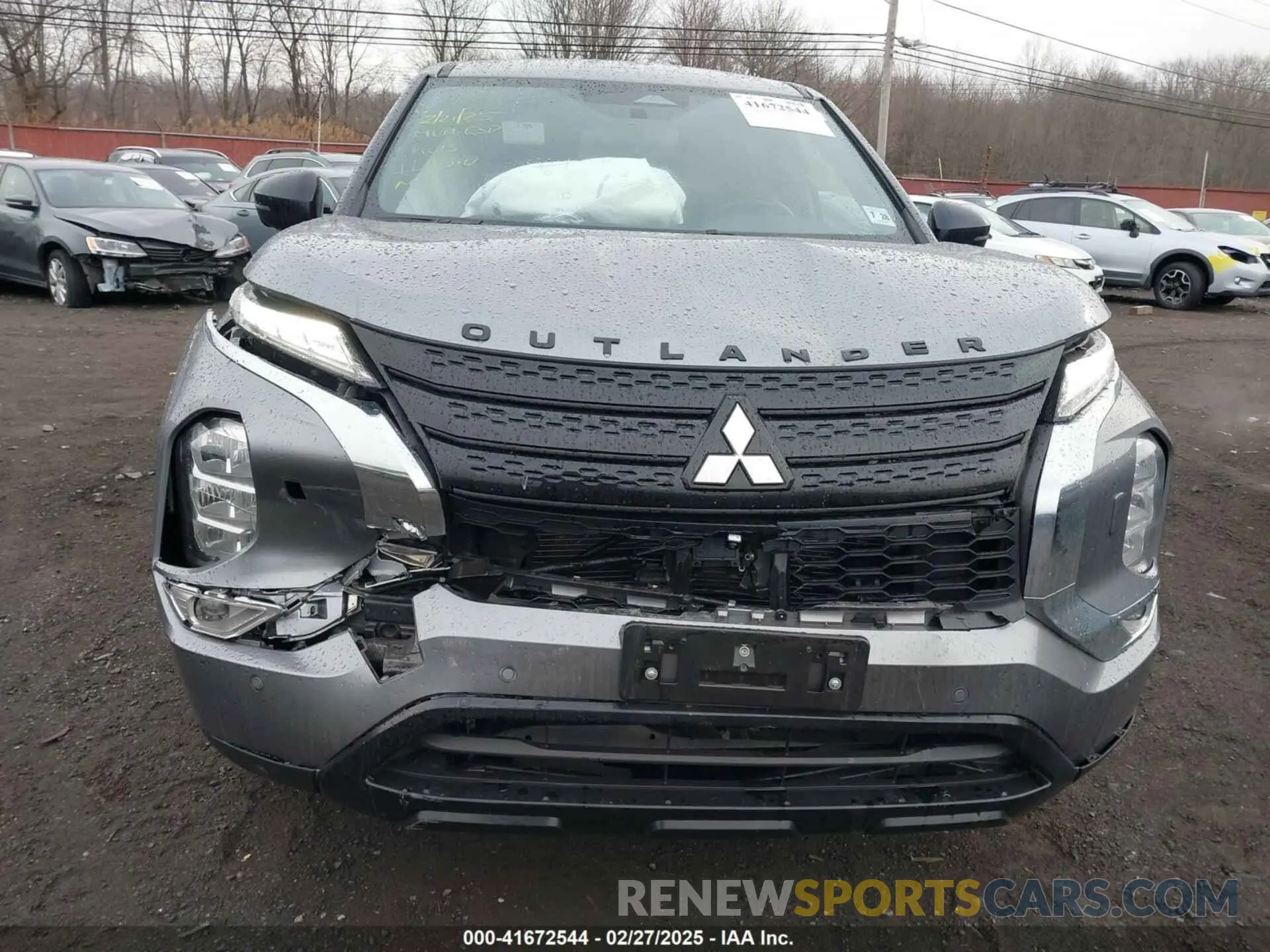 18 Photograph of a damaged car JA4J4UA84PZ048010 MITSUBISHI OUTLANDER 2023