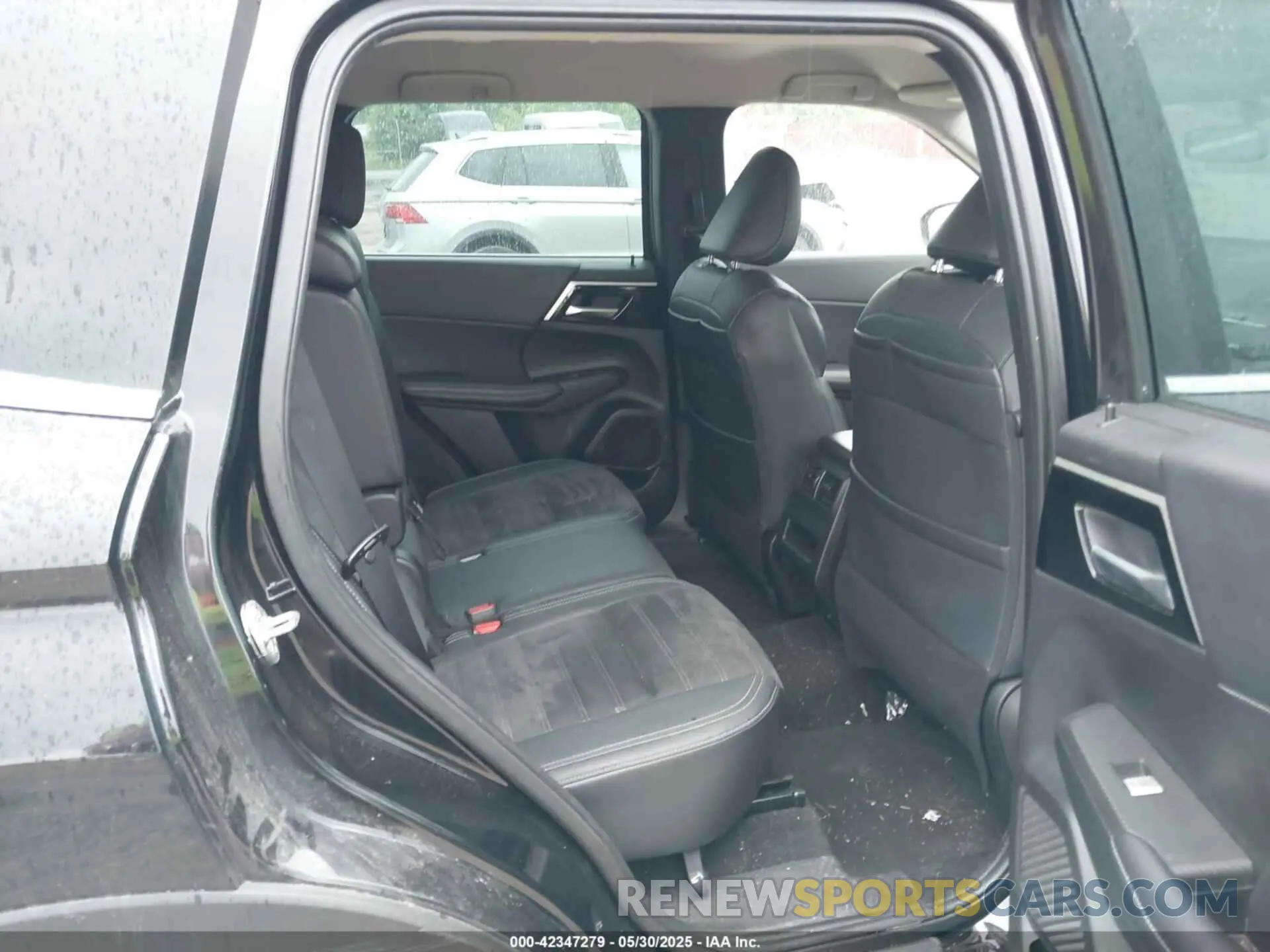 8 Photograph of a damaged car JA4J4UA84PZ051523 MITSUBISHI OUTLANDER 2023