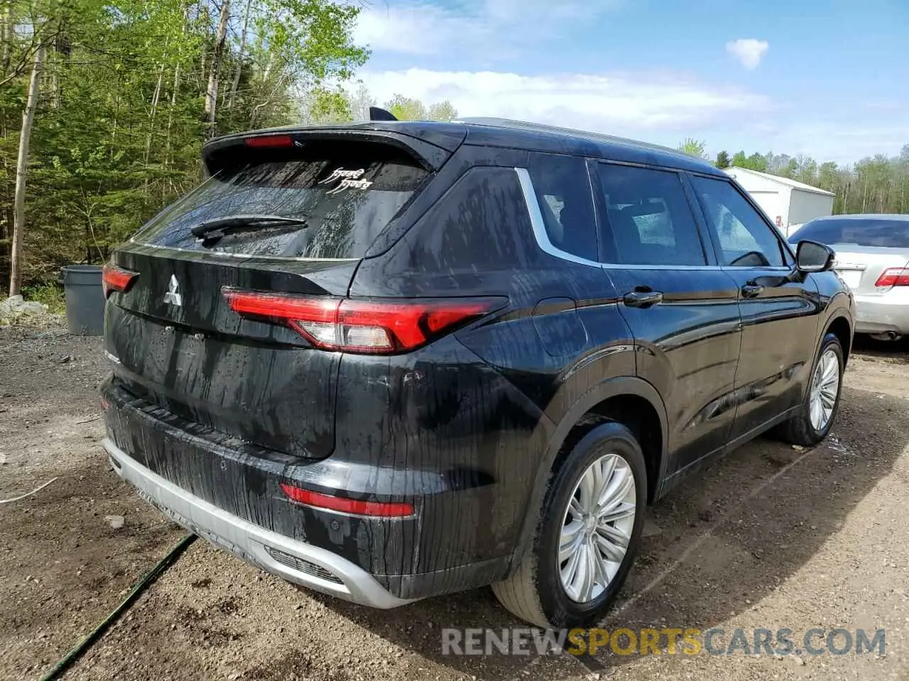 3 Photograph of a damaged car JA4J4UA84PZ608575 MITSUBISHI OUTLANDER 2023