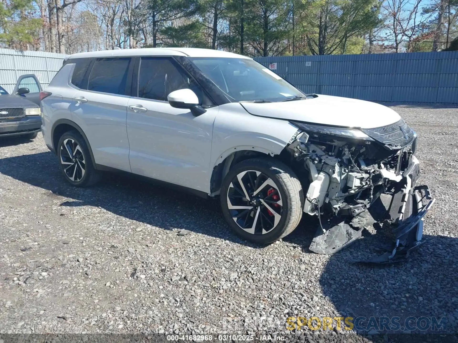1 Photograph of a damaged car JA4J4UA85PZ032799 MITSUBISHI OUTLANDER 2023