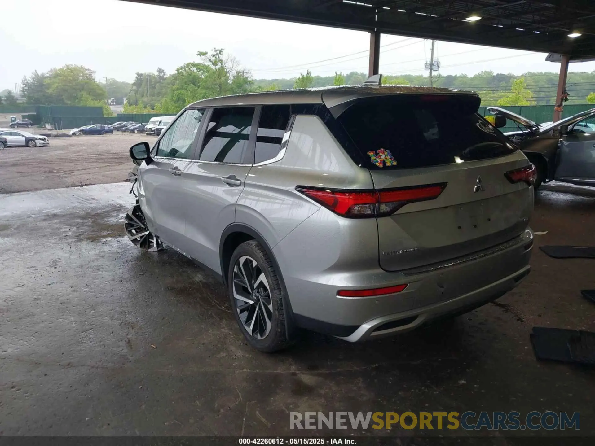 3 Photograph of a damaged car JA4J4UA86PZ013565 MITSUBISHI OUTLANDER 2023