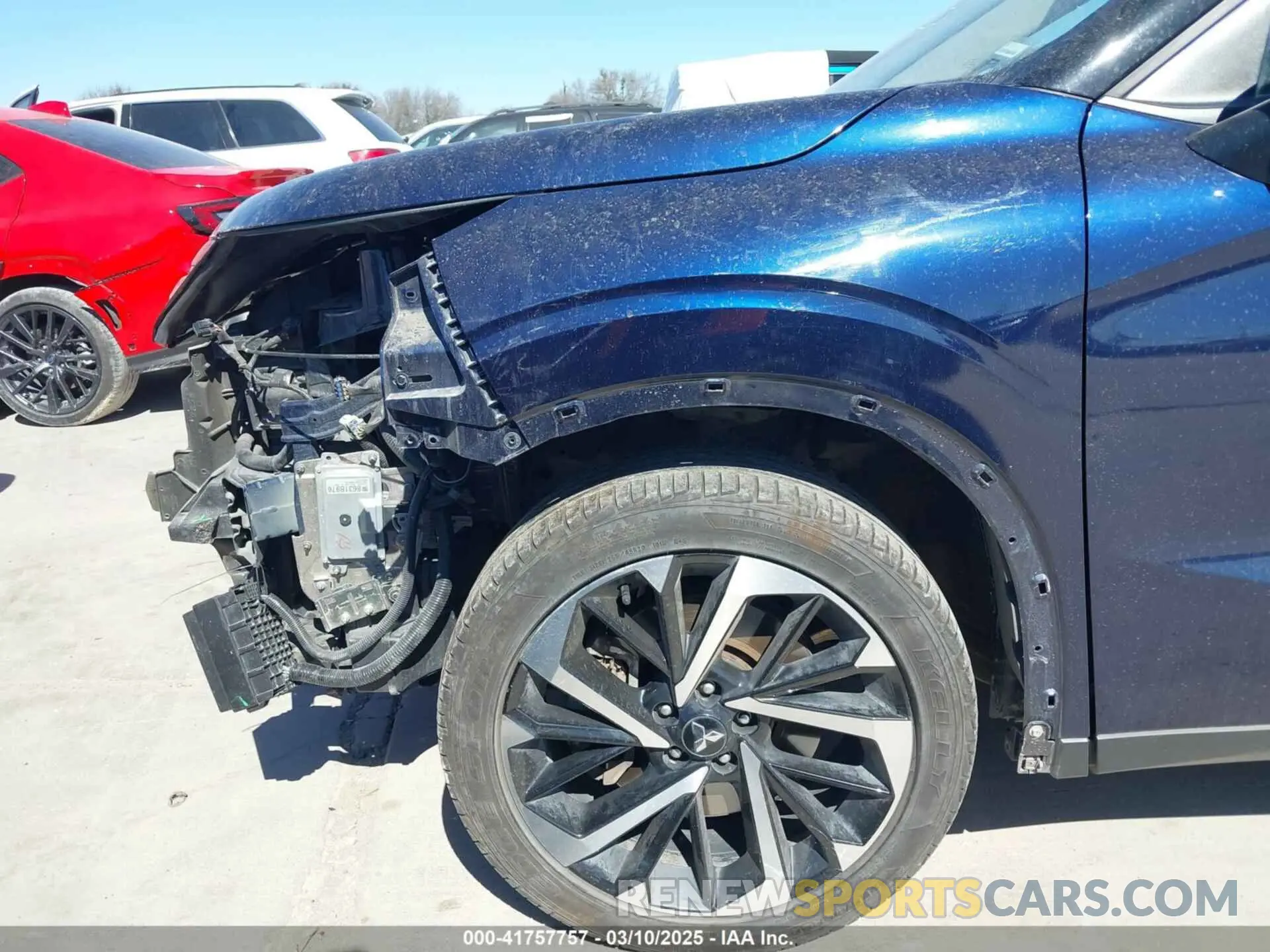 18 Photograph of a damaged car JA4J4UA86PZ026283 MITSUBISHI OUTLANDER 2023