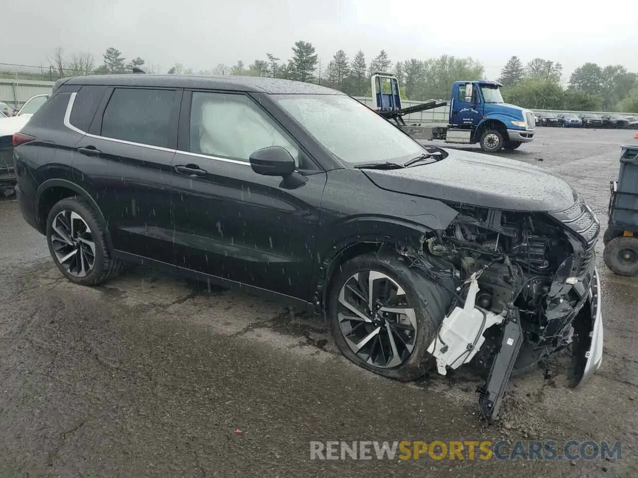 4 Photograph of a damaged car JA4J4UA86PZ027448 MITSUBISHI OUTLANDER 2023
