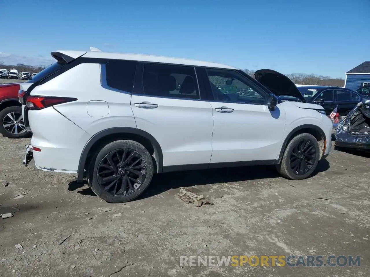 3 Photograph of a damaged car JA4J4UA88PZ016905 MITSUBISHI OUTLANDER 2023
