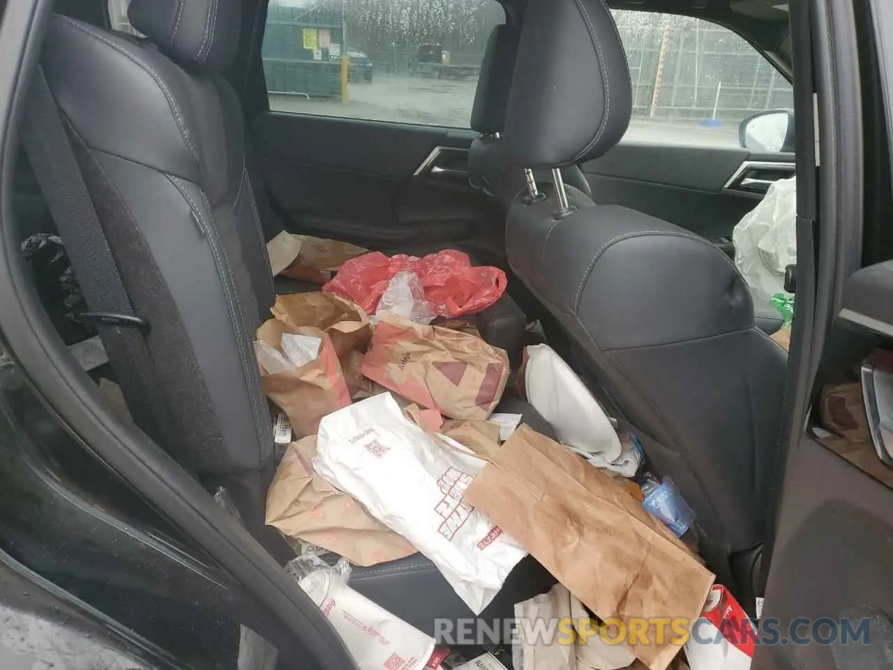 11 Photograph of a damaged car JA4J4UA88PZ025118 MITSUBISHI OUTLANDER 2023