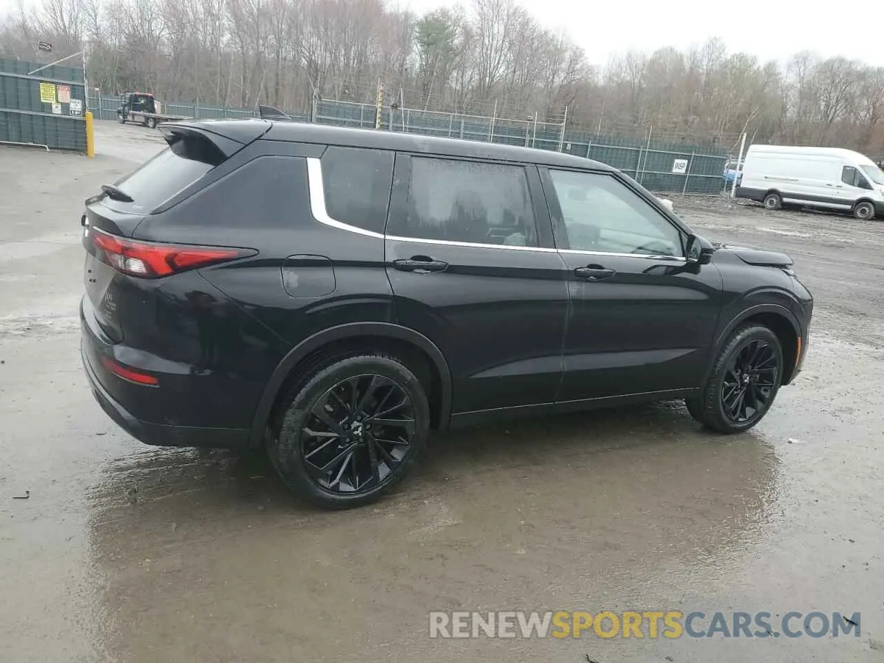 3 Photograph of a damaged car JA4J4UA88PZ025118 MITSUBISHI OUTLANDER 2023