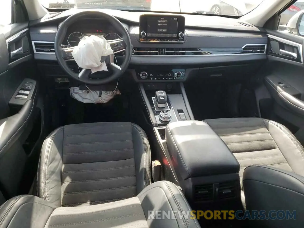 8 Photograph of a damaged car JA4J4UA8XPZ030868 MITSUBISHI OUTLANDER 2023