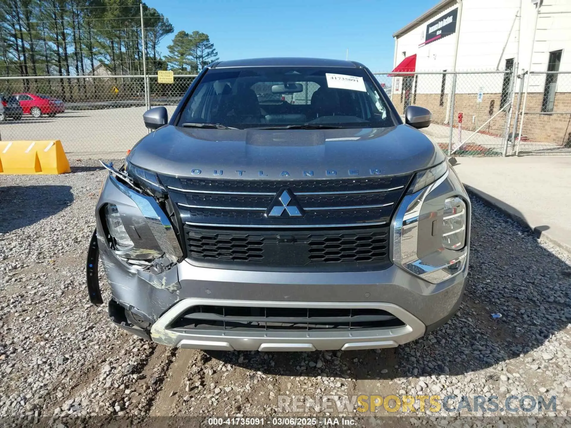 13 Photograph of a damaged car JA4J4UA8XPZ056578 MITSUBISHI OUTLANDER 2023