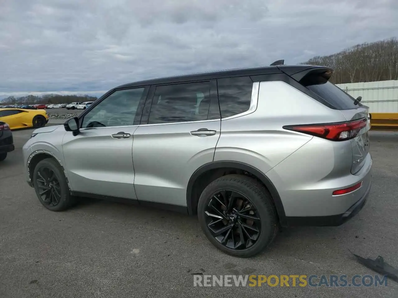 2 Photograph of a damaged car JA4J4VA86PZ008968 MITSUBISHI OUTLANDER 2023
