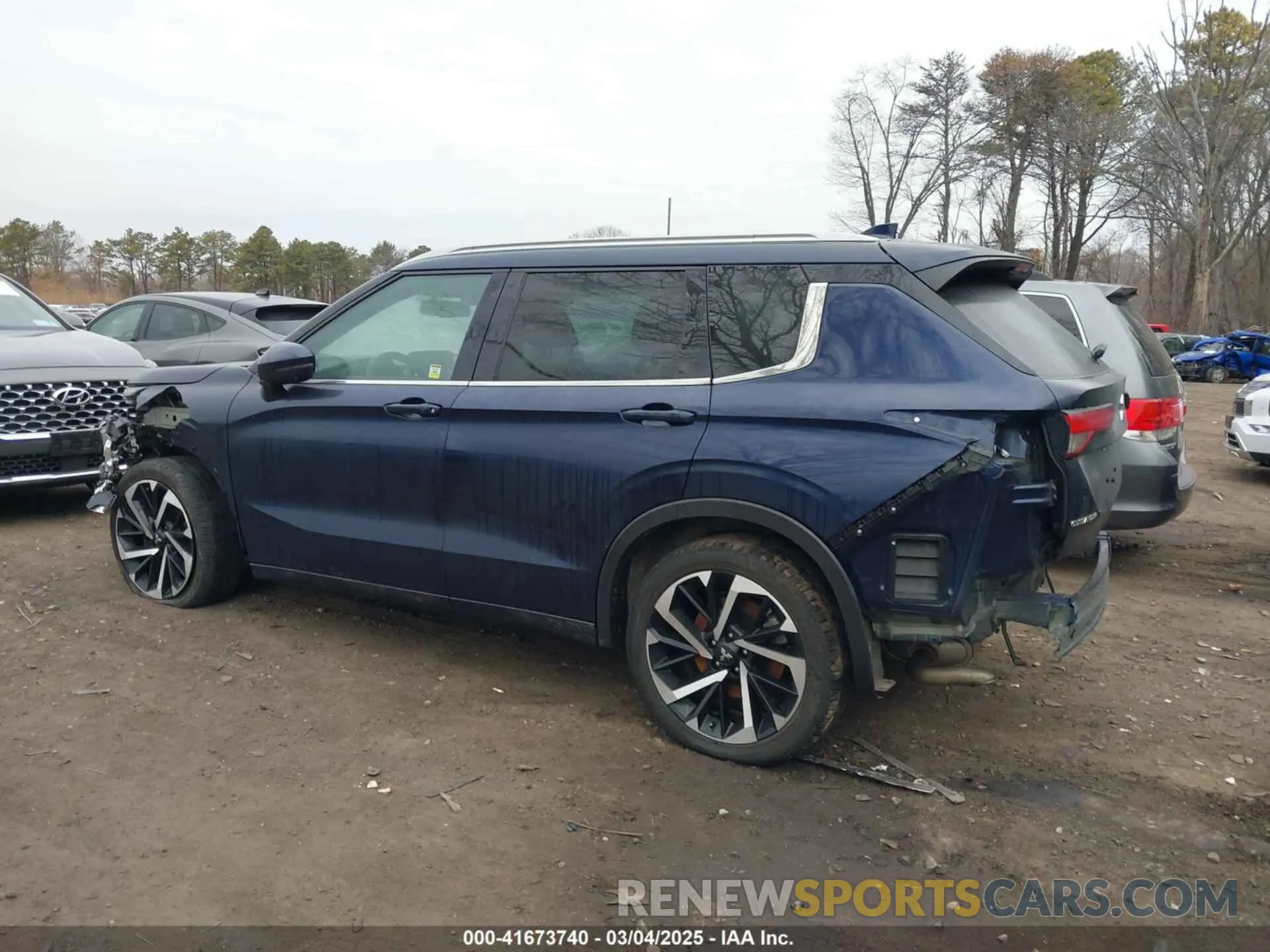 14 Photograph of a damaged car JA4J4VA87PZ016822 MITSUBISHI OUTLANDER 2023