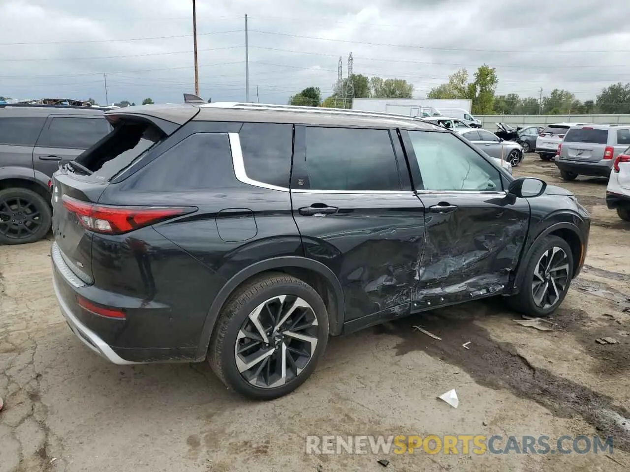 3 Photograph of a damaged car JA4J4VA88PZ022323 MITSUBISHI OUTLANDER 2023