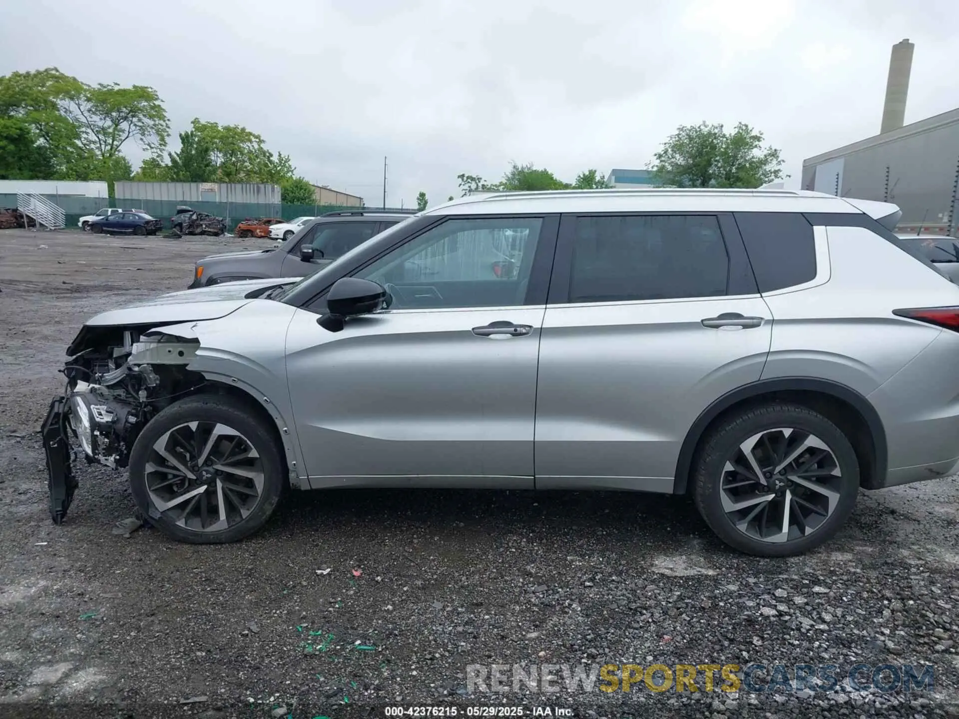 15 Photograph of a damaged car JA4J4VA8XPZ025997 MITSUBISHI OUTLANDER 2023