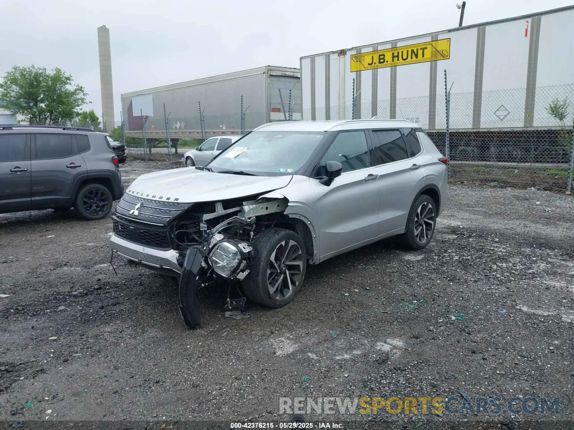 2 Photograph of a damaged car JA4J4VA8XPZ025997 MITSUBISHI OUTLANDER 2023